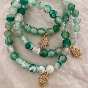 Beautiful Agate emerald green beaded stretch bracelet hamsa charm